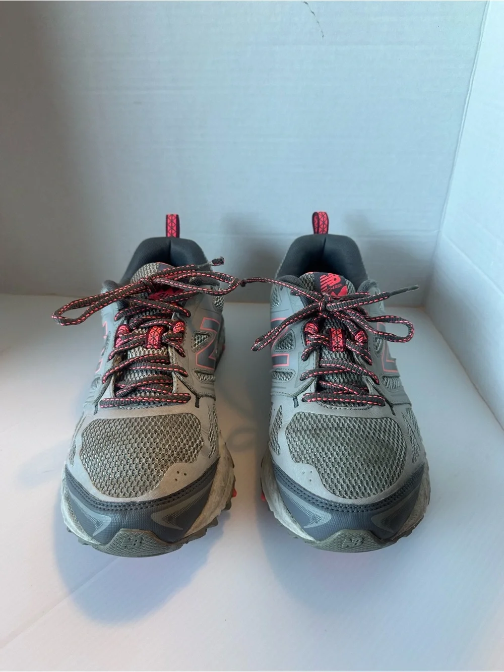 New Balance 412 v3 Trail Running Shoes Women's Size 9.5 Grey Coral Athletic